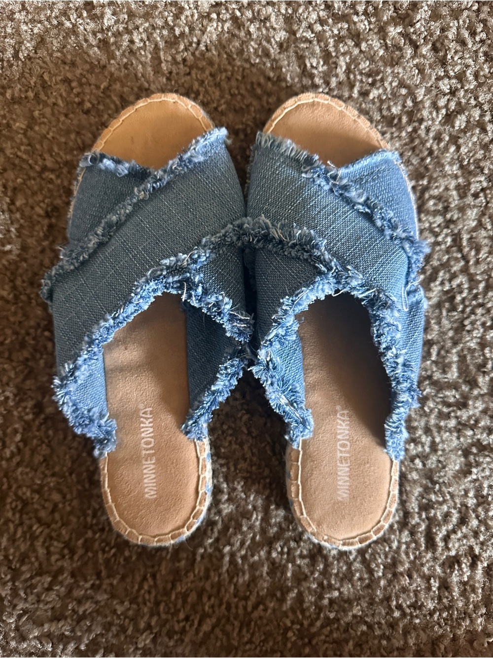 Minnetonka Pepper Blue Frayed Crossover Denim Slide Sandals